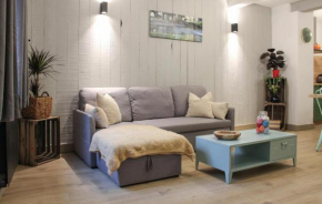 Awesome Home In Lisle-Sur-La-Sorgue With Wifi